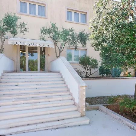 Dimora Lucia מרטינה פרנקה